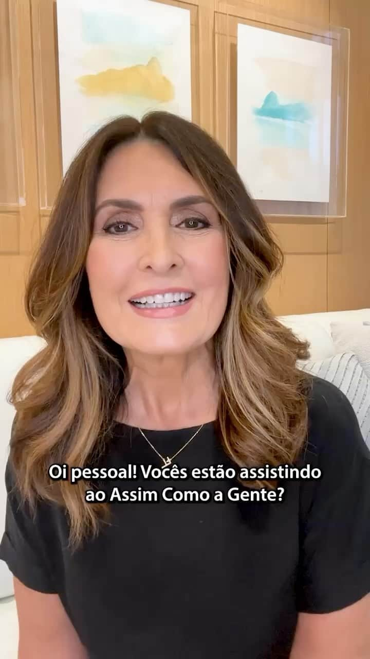 ファチマ・ベルナルデスのインスタグラム：「A gente tem um encontro hoje, às 21:30, no @gnt. No #AssimComoAGente, dessa semana, vou conversar com os atores @cauareymond e @samuel_deassis . Quais os pontos em comum entre eles? Você vai adorar essa troca de experiências. Não perca.」