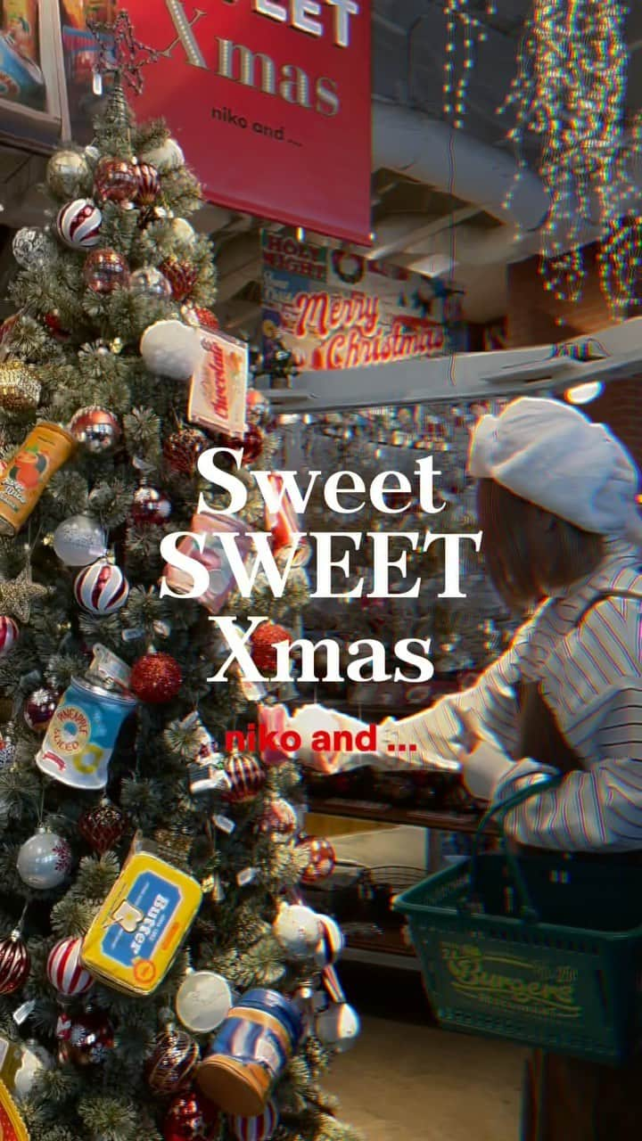 niko and ...のインスタグラム：「.  🎄Sweet SWEET Xmas🎄 ✨STORE LIMITED ✨ _______________________________  niko and ...では、 『Sweet SWEET Xmas』をテーマに、 お菓子とクリスマスの世界を味わえる⁉️ 大型店限定企画を10月27日よりスタート🎄🍪✨  店舗によってクリスマスの街並みも 少しずつ違うかも⁉️今回は原宿で大人気のベーカリーショップ🍞 @thelittlebakerytokyo さんとのコラボアイテムも展開✨ 今回はniko and ... TOKYOをショップクルーズ👀✨  _______________________________  🎄展開店舗🎄 niko and ... TOKYO niko and ... mozoワンダーシティ niko and ... ららぽーとTOKYO-BAY niko and ...横浜ベイクォーター niko and ...神戸ハーバーランドウミエ niko and ...イオンモール旭川西 niko and ...イオンモール白山 niko and ... イオンモール豊川 niko and ...ららぽーと福岡  _______________________________  #nikoand #ニコアンド #であうにあう #styleeditorialbrand #uni9uesense #sweetsweetxmas #ニコアンドのちょっと早すぎるクリスマス #thelittlebakerytokyo  #ザリトルベーカリートーキョー #goodtowndoughnuts  #グッドタウンドーナツ #原宿カフェ #コラボドーナツ #大型店限定  #店舗限定 #クリスマス」