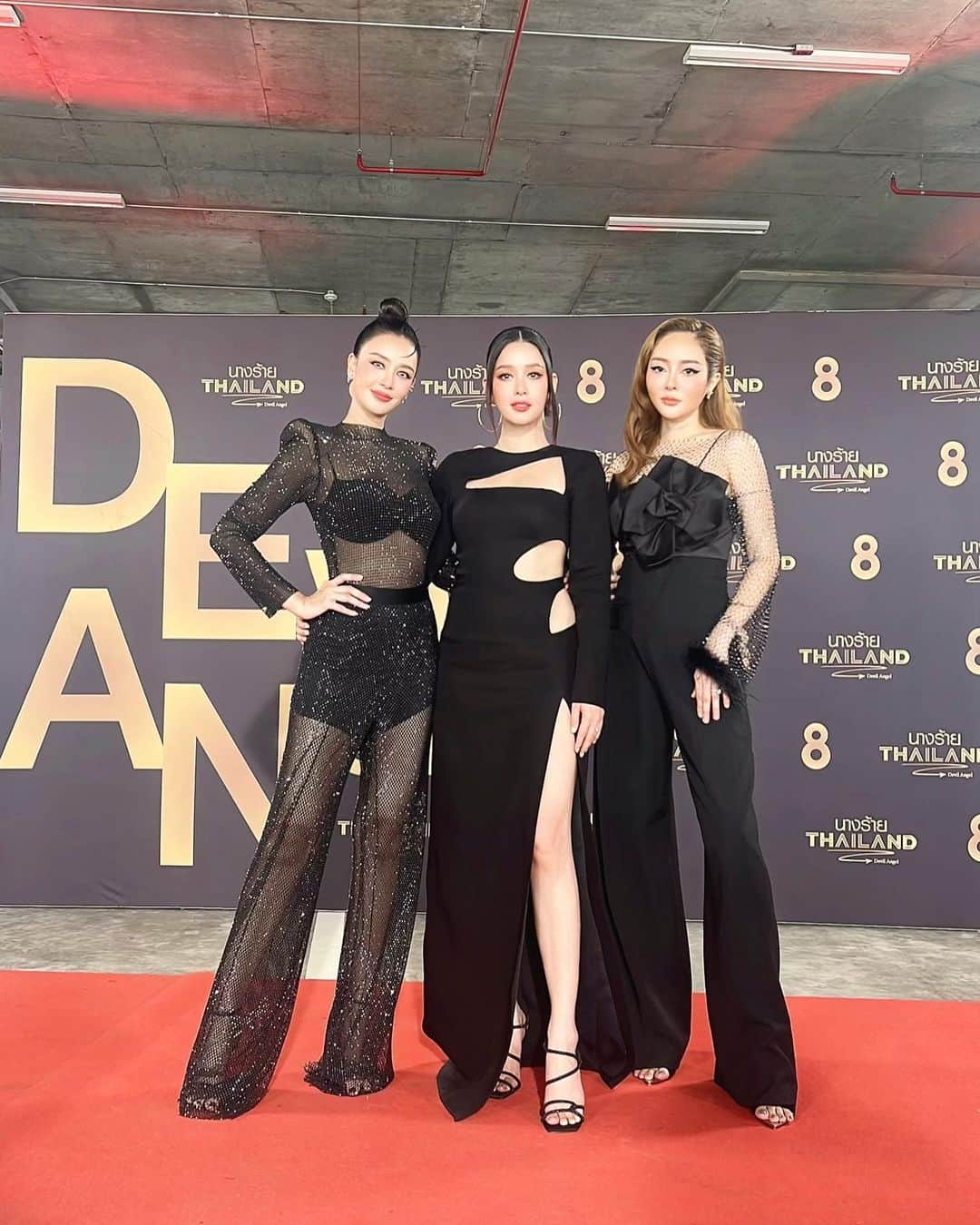 アミーナ・ピニットのインスタグラム：「#นางร้ายไทยแลนด์ #ควีนมาสเตอร์โมอมีนา  #ควีนมาสเตอร์เบนซ์ปุณ #ควีนมาสเตอร์แก้มบุ๋ม   ฝากดูด้วยนะคะ 🙌🏻🤭 คืนนี้ 22.15 น. ทางช่อง 8 ค่ะ😉」