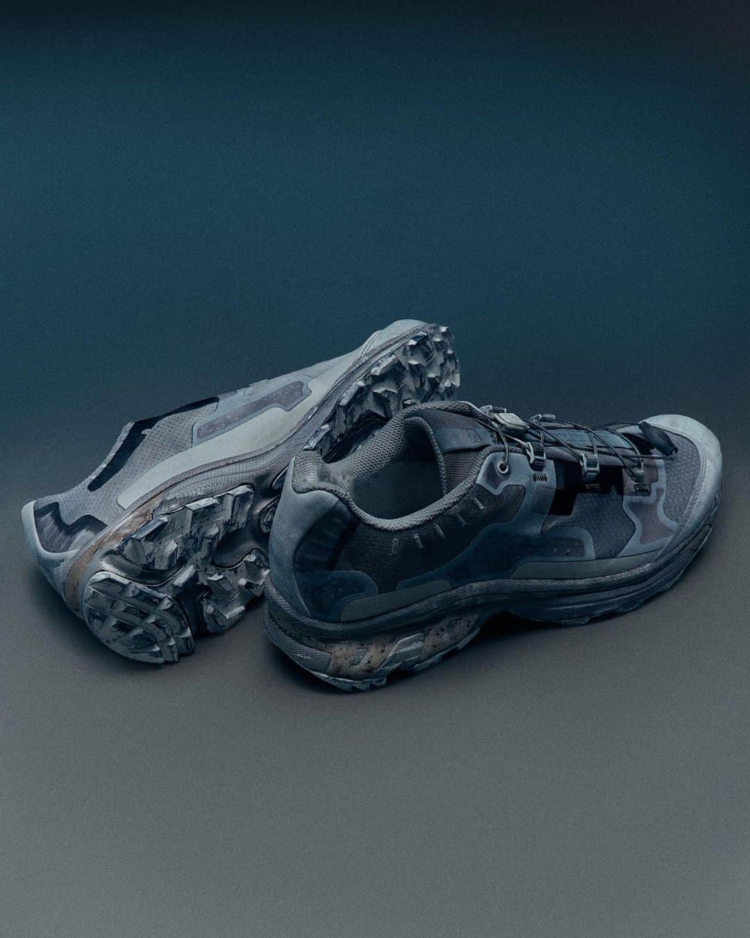 HYPEBEASTさんのインスタグラム写真 - (HYPEBEASTInstagram)「@11bybbs and @salomon have returned with their latest Bamba 5 collaboration consisting of "Black Dye," "Light Grey," "Ice Grey," "Dirty Grey" and "Murex Purple" colorways. The FW23 delivery additionally includes the Bamba 2 High GTX, Bamba 2 Low and Boot 2 GTX silhouettes. All available now on HBX. ⁠ Photo: Dante Lui/HBX」11月3日 22時18分 - hypebeast