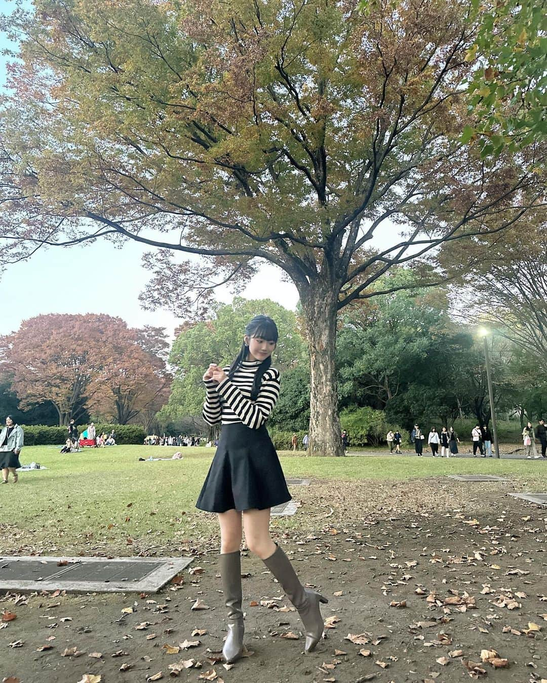 阿部夢梨さんのインスタグラム写真 - (阿部夢梨Instagram)「🌛🍁🍂」11月3日 22時15分 - yumeri_abe.official