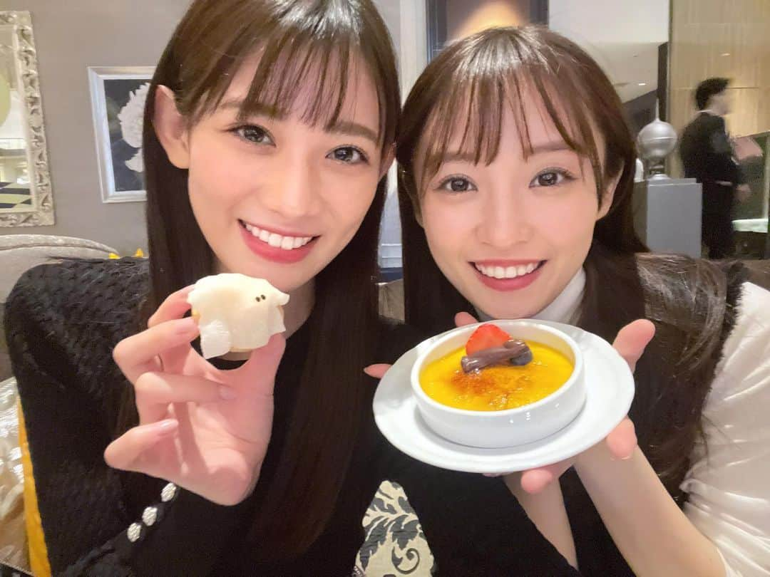 咲良菜緒のインスタグラム：「ほーさんと少し前にアフタヌーンティーしてきたよ🤍 誕生日で連れてってくれたんだーっ  ほーさんの誕生日も美味しいものご馳走するって約束したのっ！ もうすぐだから、なに食べに行こうかなー♪  #afternoontea #アフタヌーンティー　#anaintercontinentaltokyo #lunch #teatime」