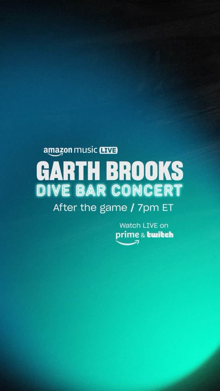 のインスタグラム：「Watching #AmazonMusicLive on Black Friday? @garthbrooks says wear a helmet 🏈🎶」