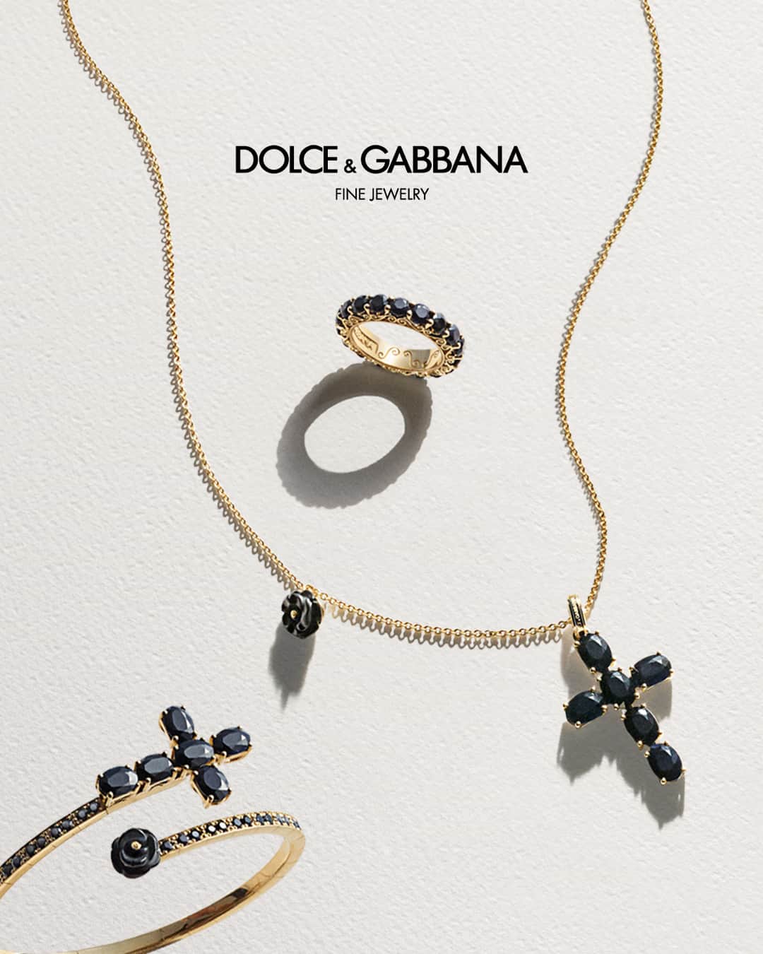 ドルチェ&ガッバーナのインスタグラム：「Heritage and refinement in the #DGDNA Fine Jewellery Collection. An embodiment of the beauty of #DolceGabbana’s iconic black.  Explore the #DGJewellery collections at the link in bio.   #DGFattoAMano #MadeInItaly」