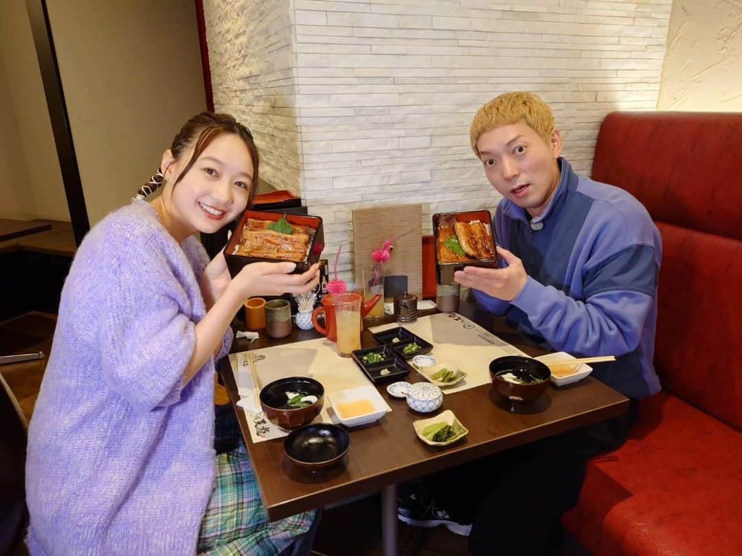 テレビ東京「土曜スペシャル」さんのインスタグラム写真 - (テレビ東京「土曜スペシャル」Instagram)「11 ⽉ 4 ⽇夜 6 時 30 分からは 『ニューヨークの⼊浴旅第 4 弾♨』 今回の旅はカーナビ禁⽌！！！！！！！ 最初に渡された地図と地元の⽅からの情報のみで 温泉に向かいます！！！ 頼れるのは⾃分のチームのゲストと 地元の⽅からの情報のみ🤣 果たして相⼿チームよりも先に温泉に⼊ることはできるのか！？ ぜひ放送をご覧ください！！！！ #TVer  ではスマホや PC、タブレットなどで 全国どこからでも無料のリアルタイム配信で番組をお楽しみいただけます📲  #テレビ東京 #⼊浴旅 #ニューヨーク #嶋佐和也 #屋敷裕政 #中村静⾹ #⾼⽥秋 #⻑野県 #貸切温泉 #紅葉 #絶景温泉 #そば #⼭賊焼 #松茸 #温泉好きと繋がりたい #旅⾏好きと繋がりたい #♨」11月3日 23時13分 - tvtokyo_dosupe
