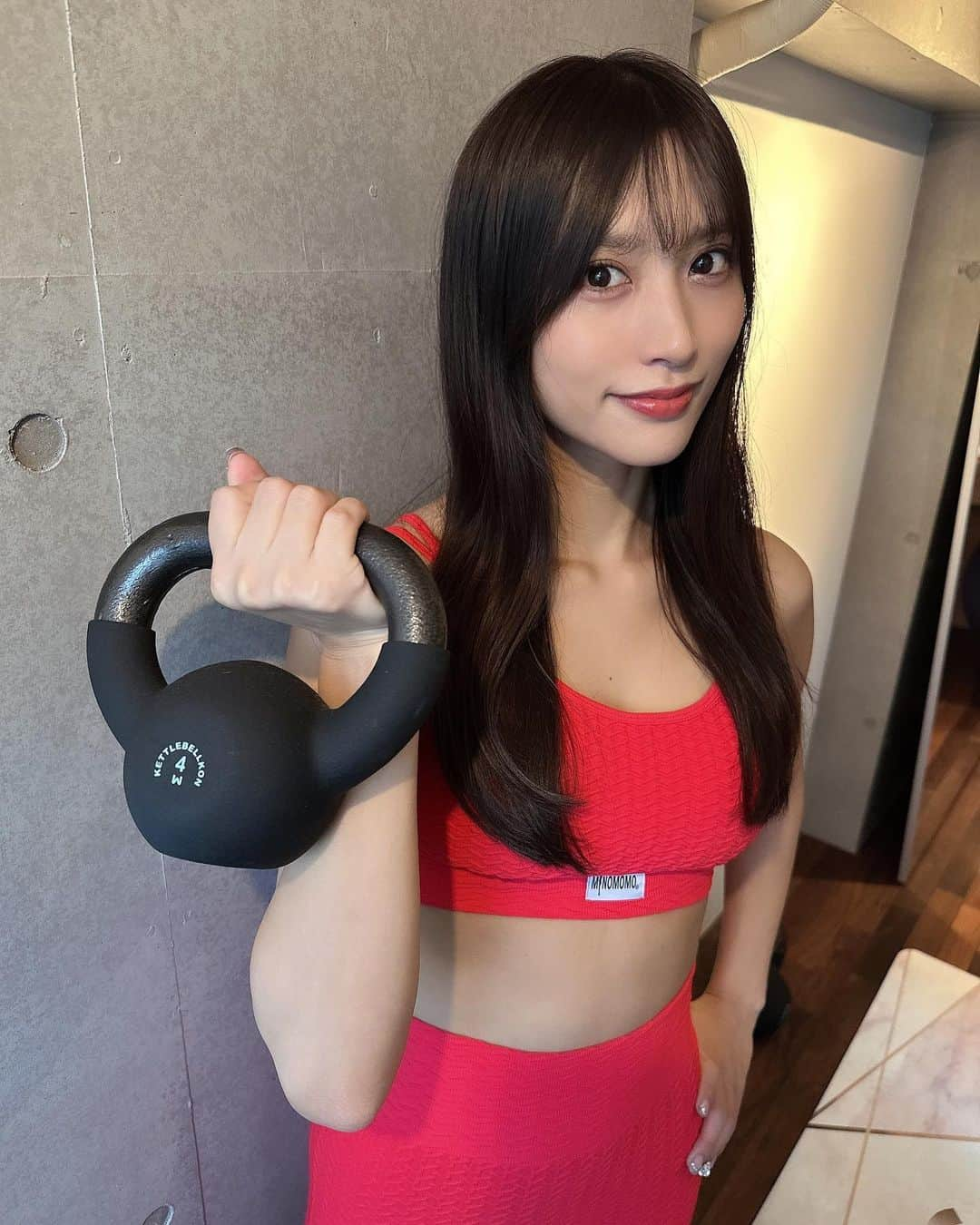 根岸愛のインスタグラム：「🏋️‍♀️✨🏋️‍♀️ . ちょっと前にトレーニングして来た🥰 めちゃくちゃ効いたなぁ💪✨ 稽古期間に入るので もしかしたらしばらくいけないの 悲しいけど行ける時は必ず❣️ . @kayg_personalgym  @ayaumi.co.jp  . #ケイジー #パーソナルジム新宿 #パーソナルトレーニング新宿 #パーソナルジム恵比寿 #パーソナルトレーニング恵比寿 #training」