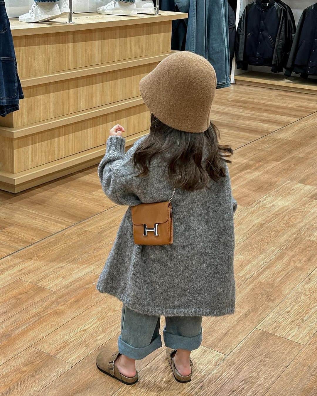 OOTD Magazineさんのインスタグラム写真 - (OOTD MagazineInstagram)「Tag someone who need to see this ✨ Edited with OOTD Mixed presets ✨ Shop our photo or video presets via link in bio. ⁣ cc: @hisaetbyeol」11月3日 16時05分 - ootdmagazine