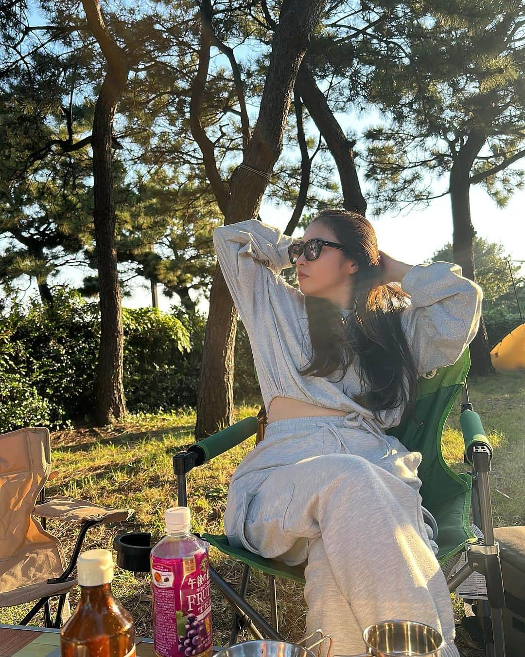 YU-Aのインスタグラム：「最高の天気の中でBBQ🍖✨  いいね😜👍🏿  #YUA #BBQ #camp #肉」