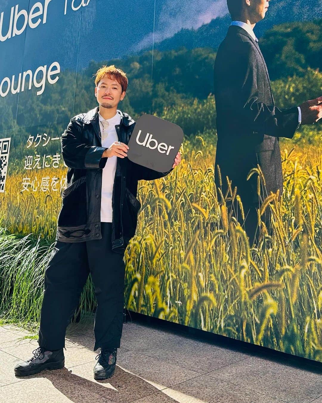 小柳津林太郎さんのインスタグラム写真 - (小柳津林太郎Instagram)「Uber's holding a cool event in Tenjin Fukuoka! Please check out IWATAYA Kirameki Square👍  Uberが福岡市内でブランドが体感出来る面白いイベントを、天神にある岩田屋新館きらめきスクエアで開催してますよ🤘11/4土曜日までなので、是非！また、福岡県内で初利用の方には最大1500円が無料になるクーポンがあるので、是非利用してみてください！天神から1500円で海行けちゃうのが福岡の良さでもある🌊  promo code: FUKUOKA  岩田屋新館 〒810-8680 福岡県福岡市中央区天神２丁目５−３５  僕は昔から海外で基本Uberだし、東京でデリバリー事業を展開していた頃はuber eatsにめっちゃお世話になってました。一つのアプリでtaxiもeatsもどっちも使えるし、UIUX、マッチングの精度ともに最高峰だし、必須サービスです😆アプリダンロードしてね👍  #uber #ubertaxiラウンジ #iwataya #tenjin #fukuoka  #岩田屋 #天神 #福岡 #PR」11月3日 17時00分 - rinsta_gram1002