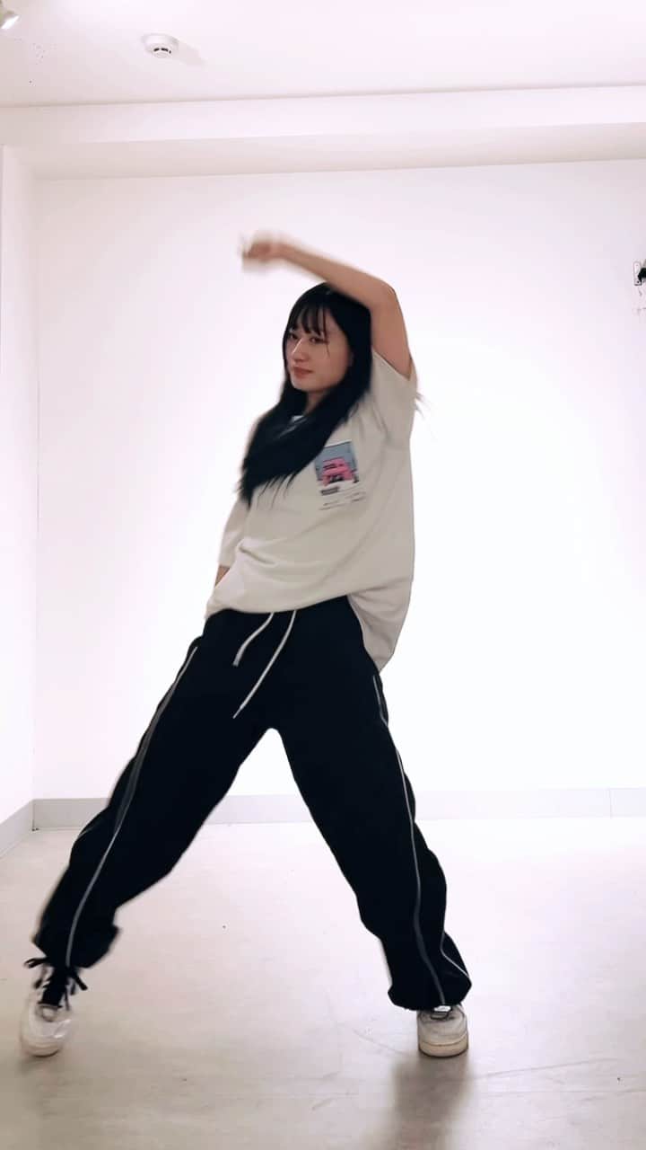 熊代珠琳のインスタグラム：「When You Were Mine - @nissy_nissystaff   #dancechallenge #Nissy #reels #reelsvideo」