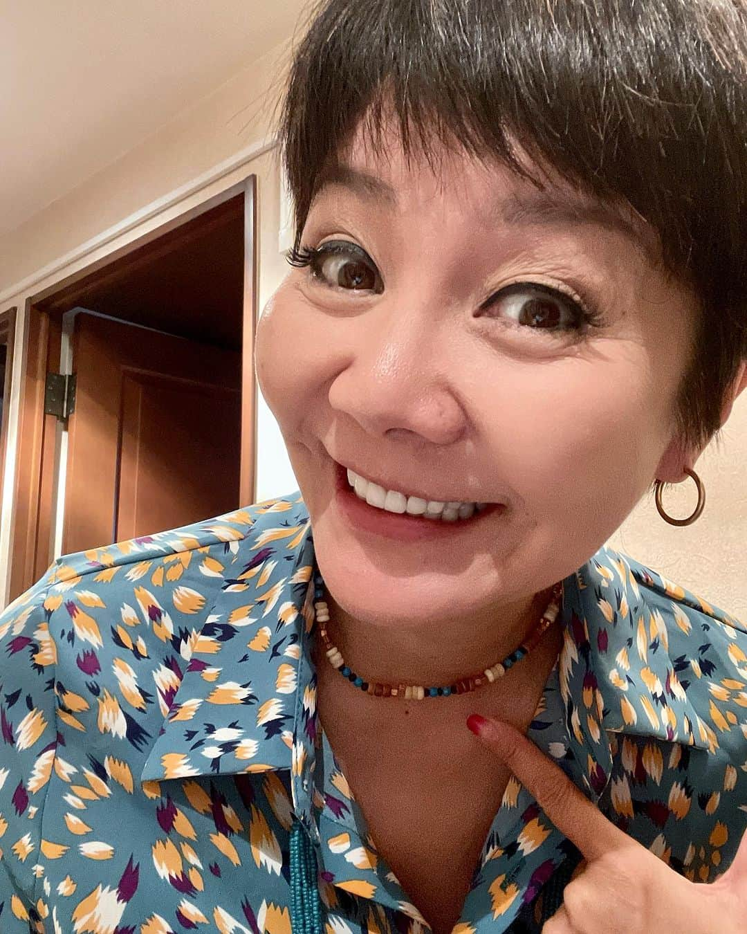 山本華世さんのインスタグラム写真 - (山本華世Instagram)「手作りアクセサリー、2.3枚目は娘みたいなバイトちゃんに教えてもらって購入した通販 #shein #コスパ最高 #60代ファッション #50代ファッション #ハンドメイド #ネックレス #手作り #手作りアクセサリー #アラカン #還暦 #秒読み」11月3日 17時32分 - kayo_092