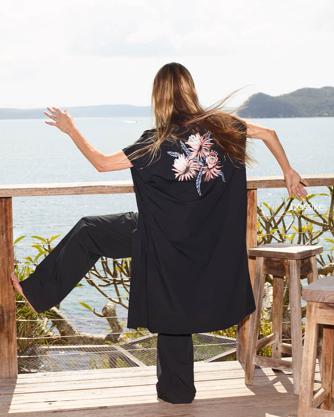 ベイシークのインスタグラム：「new season. resort 24.  combining the eternal allure of escape with the relaxed energy native to australian summers, the collection embraces natural fabrics, relaxed proportions and botanical prints.  discover the collection online and in-store now.  #bassike」