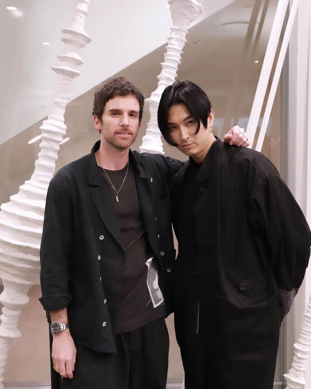 松田翔太のインスタグラム：「Welcome back to Japan, Guy! @guyberryman  Congrats to your @doverstreetmarketginza exhibition🤘🏼 @appliedartforms @hannahmartinldn  📸@wataru__fukaya」