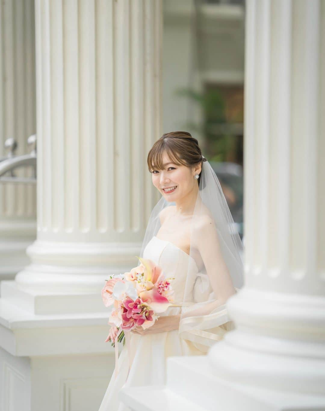 RealWeddingsさんのインスタグラム写真 - (RealWeddingsInstagram)「モアナサーフライダーホテル内撮影♡(2023.9.2)  Planning:@realweddings_hawaii  Photo: @iluminiphoto  Hair&Make:@rie_utahm   ◆ハワイウエディング相談会空き状況※空き状況は随時変動いたします。直近のご案内も可能な日程もございますので、お気軽にお問い合わせ下さいませ。  11/11(土): 11:00/14:00 /17:00 11/12(日): 11:00 /17:00  ◆ホームページよりお問い合わせの場合はこちら https://www.realweddings.jp/reservation/  #ハワイ挙式#ハワイウェディング#ハワイ婚#リゾ婚#ハワイフォト #ハワイウエディングプランナー #海外挙式#2023冬婚 #2024年春婚#結婚式準備#モアナサーフライダーウェスティンリゾート #セントラルユニオン大聖堂 #hawaii#hawaiiwedding#hawaiiweddingplanner#realweddings_hawaii#moanasurfrider #moanasurfriderwedding #centralunionchurch」11月3日 17時54分 - realweddings_hawaii