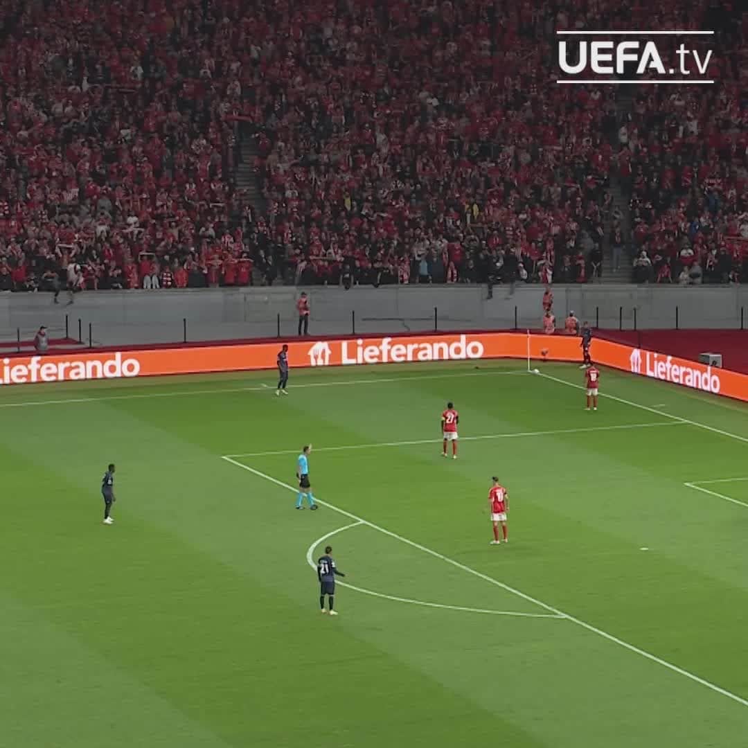 UEFAチャンピオンズリーグのインスタグラム：「A golazo that deserves more than one angle 💥  #UCL」