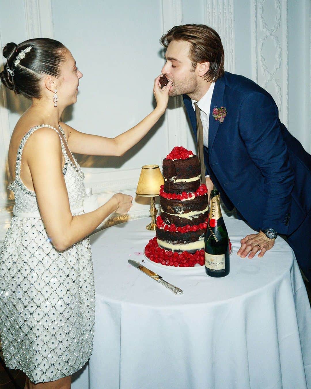 British Vogueさんのインスタグラム写真 - (British VogueInstagram)「It’s no surprise that actors #BelPowley and #DouglasBooth first met on a film set. “We started out as inseparable friends,” Bel told Vogue. “And soon we realised that every moment together was better than one without.” After getting engaged in 2021 – in the same spot on Primrose Hill where Douglas first said “I love you” in 2016 – the bride instantly knew when it came to her wedding dress, it could only ever be @MiuMiu. “I always feel totally myself in their beautiful designs. When they agreed to make my wedding dress and party dress, I cried because it felt so special!” Click the link in bio to step inside their beautiful London wedding.   Photographed by @JamesDKelly.」11月3日 18時20分 - britishvogue