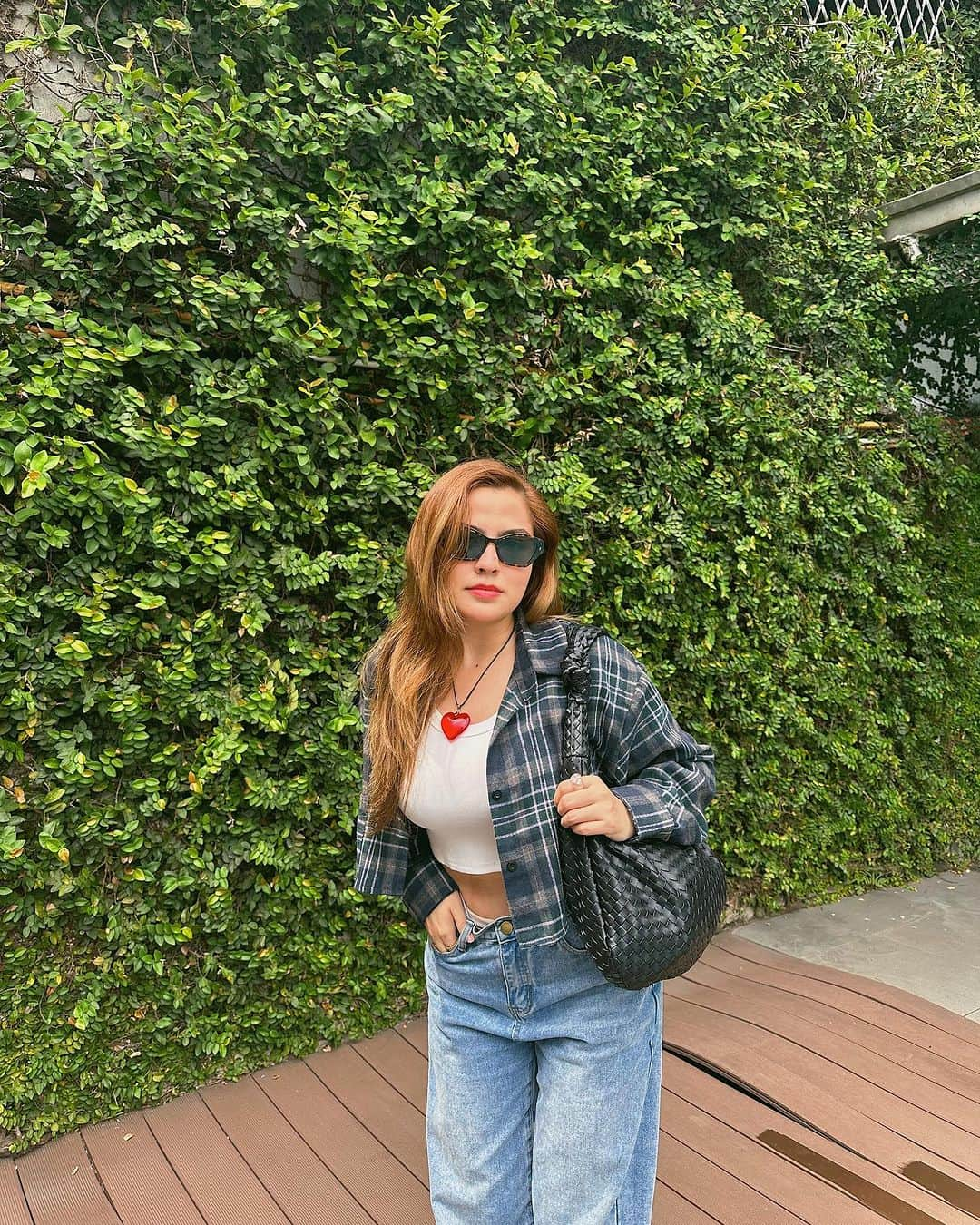 Alexa Ilacadさんのインスタグラム写真 - (Alexa IlacadInstagram)「city of smiles 😁  👟 @autokicksofficial 🕶️ @visionexpressph 👜 @shops.nycph」11月3日 18時30分 - alexailacad