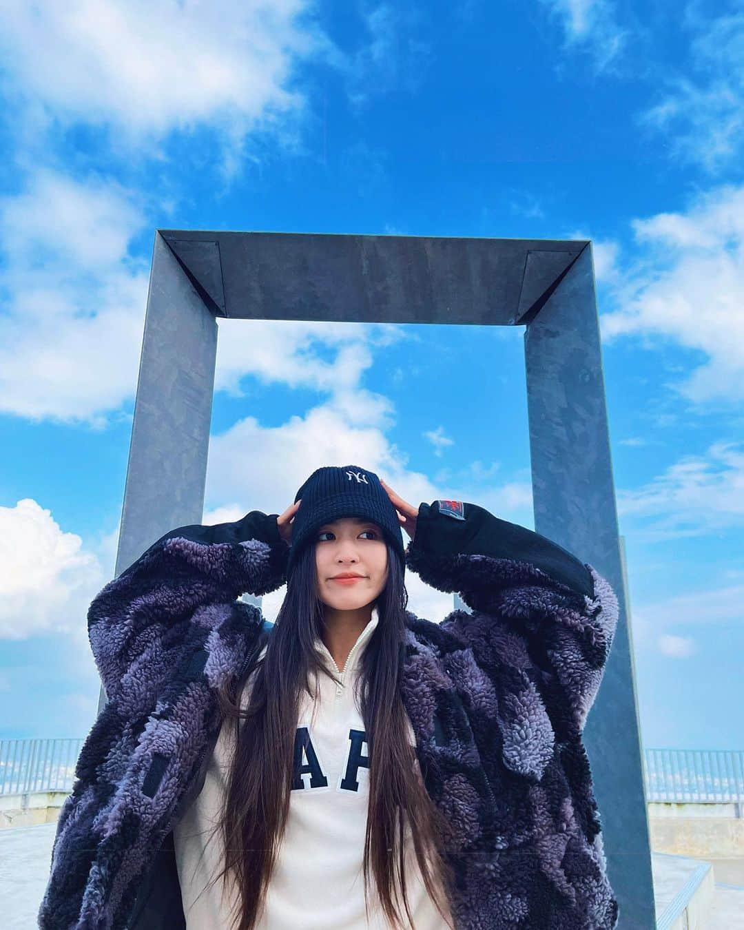 當山みれいさんのインスタグラム写真 - (當山みれいInstagram)「札幌の空は近かった🍁☁️」11月3日 18時25分 - touyamamirei