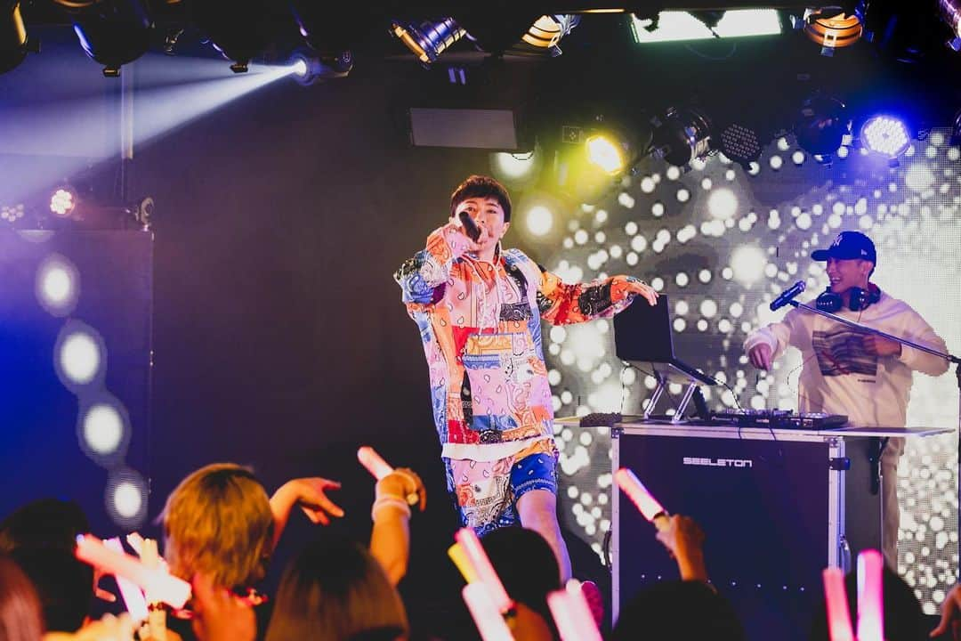 和田泰右のインスタグラム：「Special Birthday Live 「premium BOXXX」 LIVE Photo Collection...1 #taisukewada  #homer  #ぺろぺろきゃんでー  #寧音 #iyo  #結城加寿也  #プレバコ  ⁡ #和田泰右  Photo by @t_shina27」