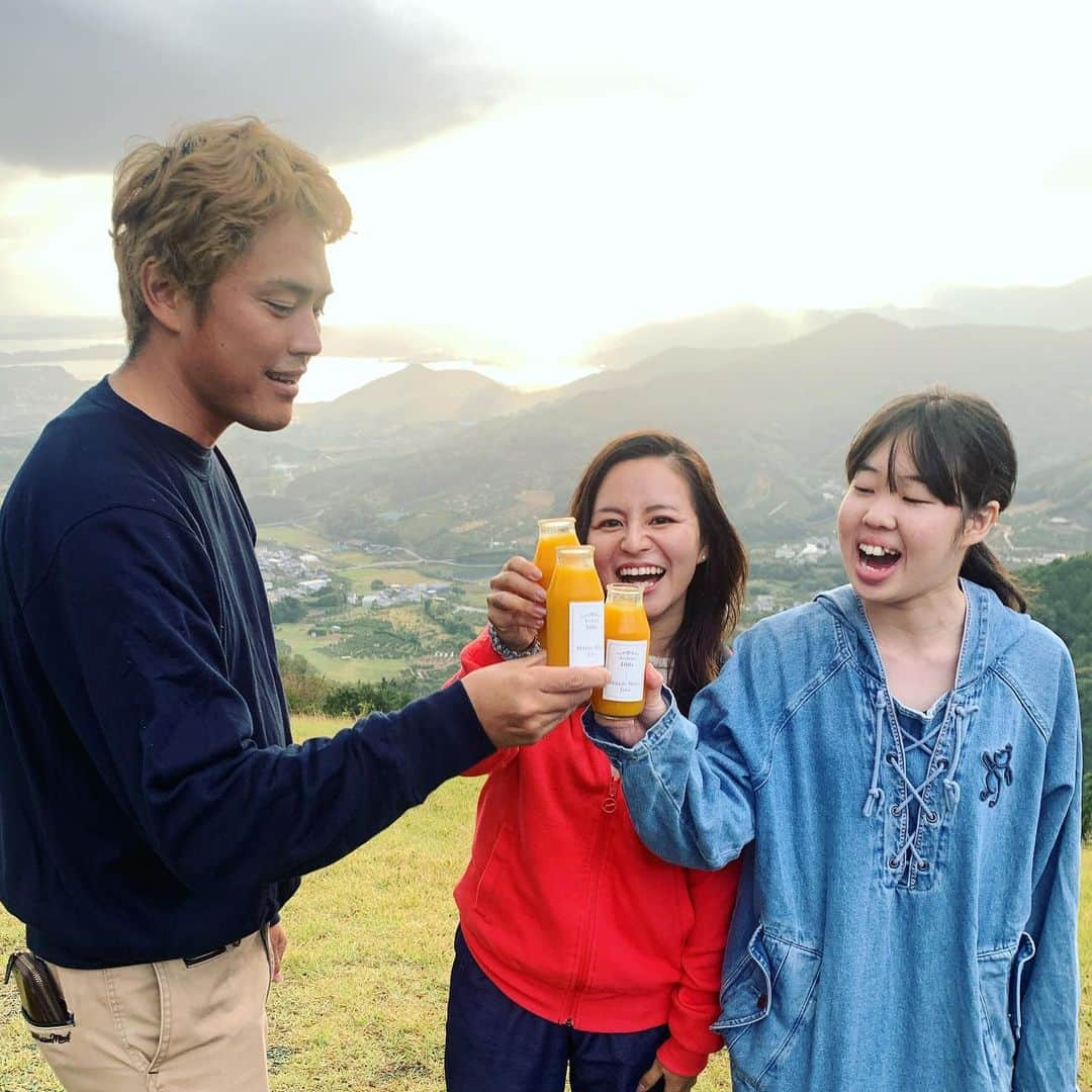 遊佐ちえみさんのインスタグラム写真 - (遊佐ちえみInstagram)「🪂🌳  📍浜名湖パラグライダースクール 静岡県浜松市北区三ヶ日町大谷93-1  撮影で久しぶりにお邪魔しました〜！！  三ヶ日の上空で空中散歩🫶 360度遮るものが何も無い！  自然の音、木々の香り、風を感じながら 至福の時間を味わいました😊  上空の様子はまたアップします！！  #三ヶ日パラグライダー #浜名湖パラグライダースクール  #パラグライダー #空中散歩 #空 #浜松市北区 #奥浜名湖商工会 #浜松観光 #浜松体験 #浜松アクティビティ」11月3日 18時36分 - yusa_cgram