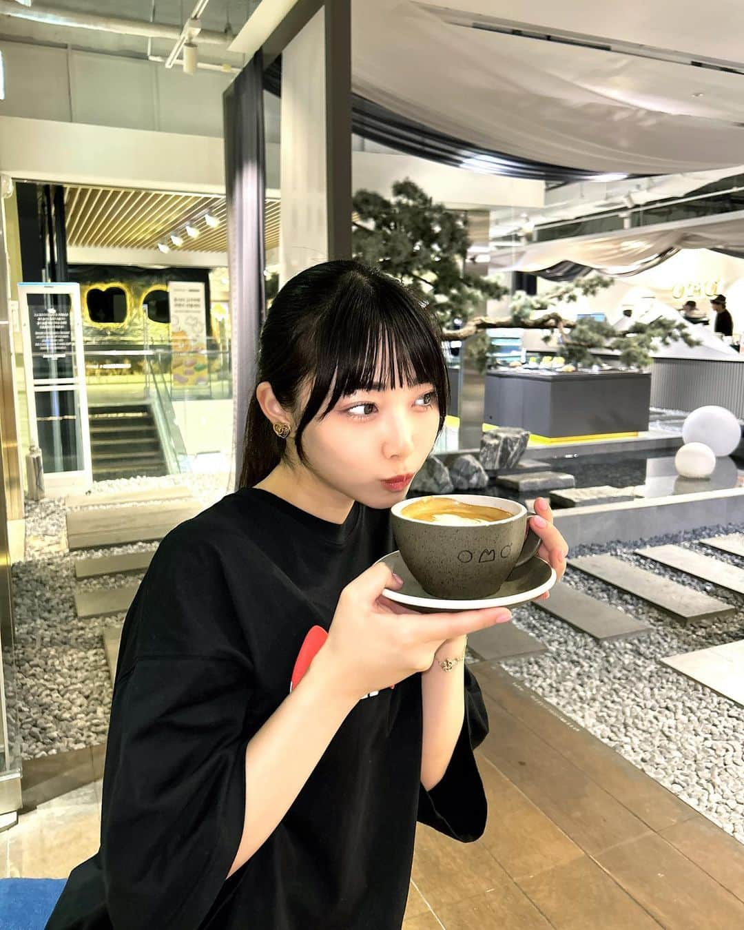  小浜桃奈さんのインスタグラム写真 - ( 小浜桃奈Instagram)「🦭 もう11月𓂃🫧‪  그립다߹-߹ 많이 먹었습니다🤤  #여행」11月3日 18時38分 - momona_kohama