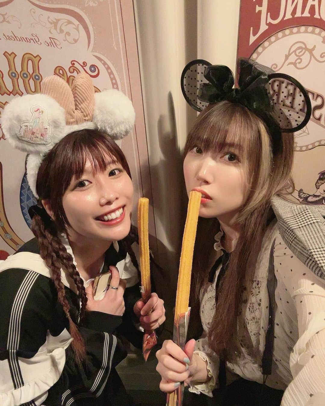 相坂優歌さんのインスタグラム写真 - (相坂優歌Instagram)「🐭🏰🎀🎃  れなたゃとTDL行ってきたヨ〜 縦写ver  #前田玲奈 #相坂優歌 #トガラジ #東京ディズニーランド #tokyodisneyland」11月3日 18時51分 - yuuka_aisaka