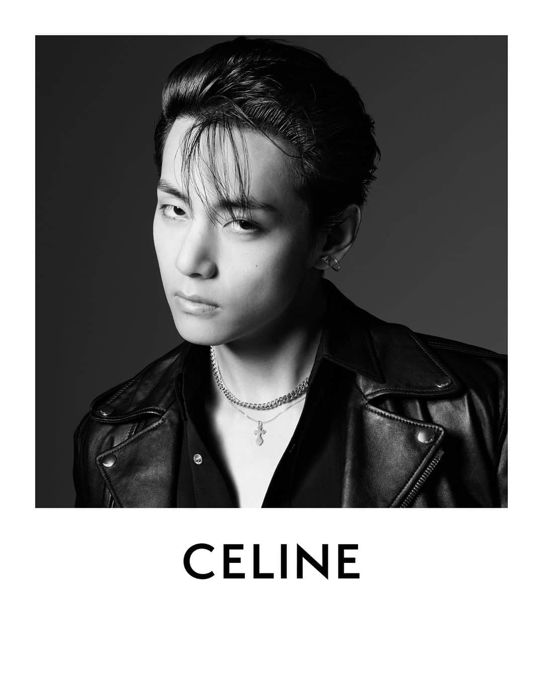 Celineさんのインスタグラム写真 - (CelineInstagram)「V @THV  CELINE LEATHER CELINE CLASSIC BIKER JACKET  CELINE JEWELRY CELINE NECKLACE  @HEDISLIMANE PHOTOGRAPHY AND STYLING PARIS OCTOBER 2023  #CELINEPORTRAIT #CELINEBYHEDISLIMANE」11月3日 19時00分 - celine