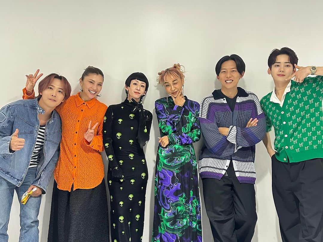 KEN THE 390のインスタグラム：「MC&トレーナー✌️  #produce101japanthegirls  #日プ」