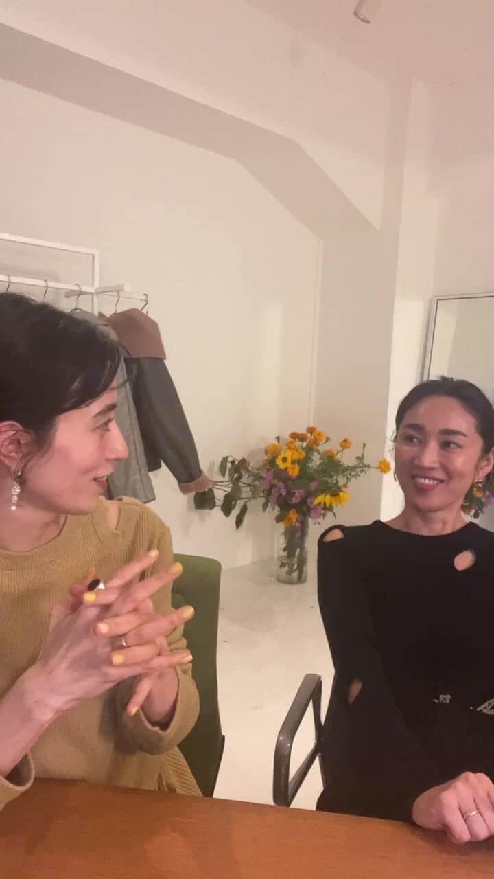 菊井亜希のインスタグラム：「LIVE見てくださった皆さまありがとうございました♡  後半ほぼ健康ネタですww  なぜか1時間でタイムアウトで切れてしまってごめんなさい🫧」