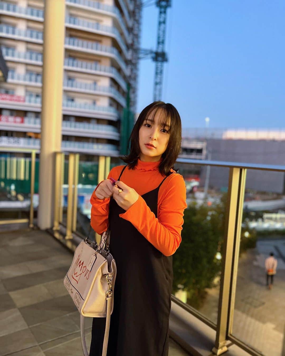 中崎絵梨奈さんのインスタグラム写真 - (中崎絵梨奈Instagram)「最近はスピッツの「美しい鰭」を永遠に聴いてます。ｽｷ 今日はおばあ