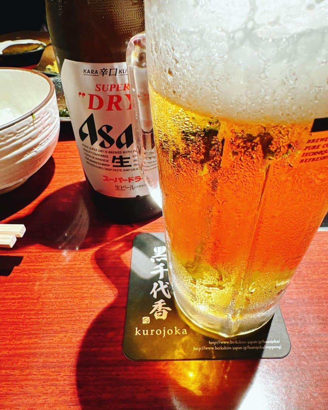 ISSA のインスタグラム：「安定感😋🍺  @kurojoka_roppongi」