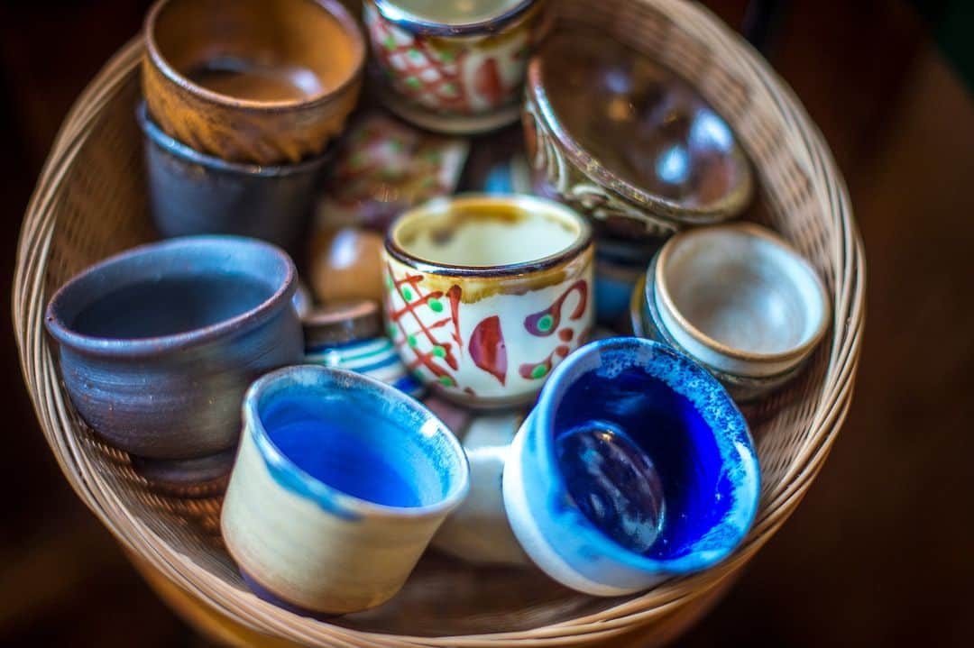 Be.okinawaさんのインスタグラム写真 - (Be.okinawaInstagram)「Tsuboya Yachimun Street Festival celebrates Yachimun (pottery🏺 in Okinawan), an art that plays a significant role in Okinawa’s culture. At the festival, look out for Yachimun in different designs from various pottery makers around Okinawa that came to participate!    At the same time, the Tsuboya Pottery Museum, the only museum that specializes in pottery in Okinawa, will host a special exhibition with the theme Earthenware to celebrate its 25th anniversary. The exhibition will showcase earthenware discovered in Okinawa, the works of modern artists, and the influence earthenware has had on modern times.   #japan #okinawa #visitokinawa #okinawajapan #discoverjapan #japantravel #okinawaculture #okinawatradition #okinawapottery #yachimun #okinawacraft #pottery」11月3日 20時00分 - visitokinawajapan