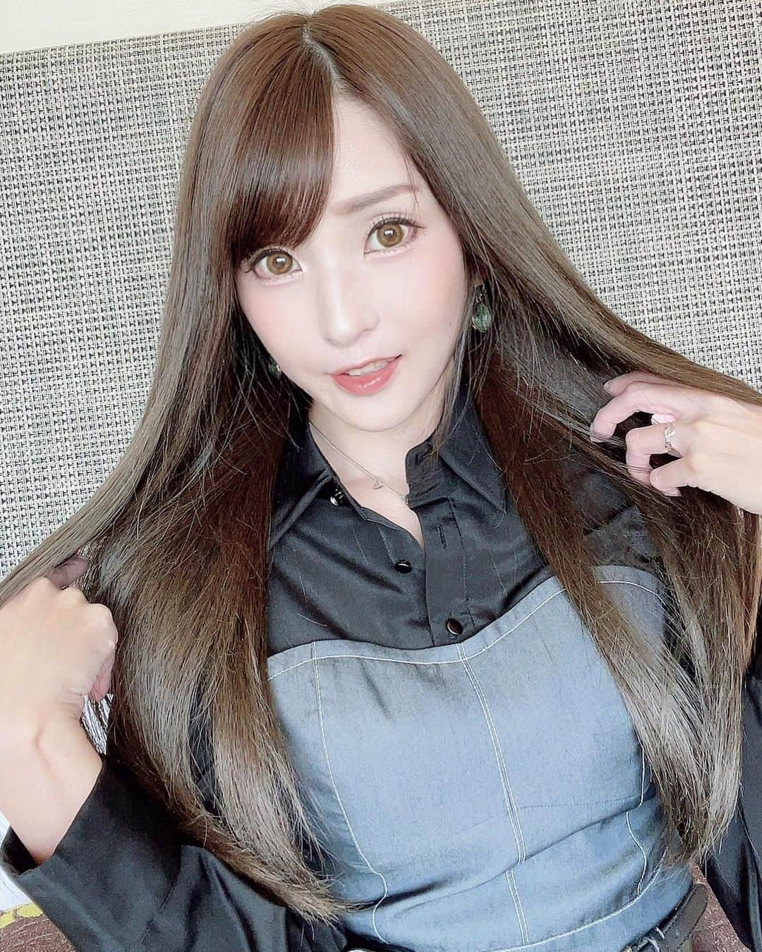 黒沢美怜さんのインスタグラム写真 - (黒沢美怜Instagram)「最近よく食べすぎて顔とお腹がまんまるです🫣💔笑  #秋だもの #食欲の秋」11月3日 20時15分 - kurosawamirei