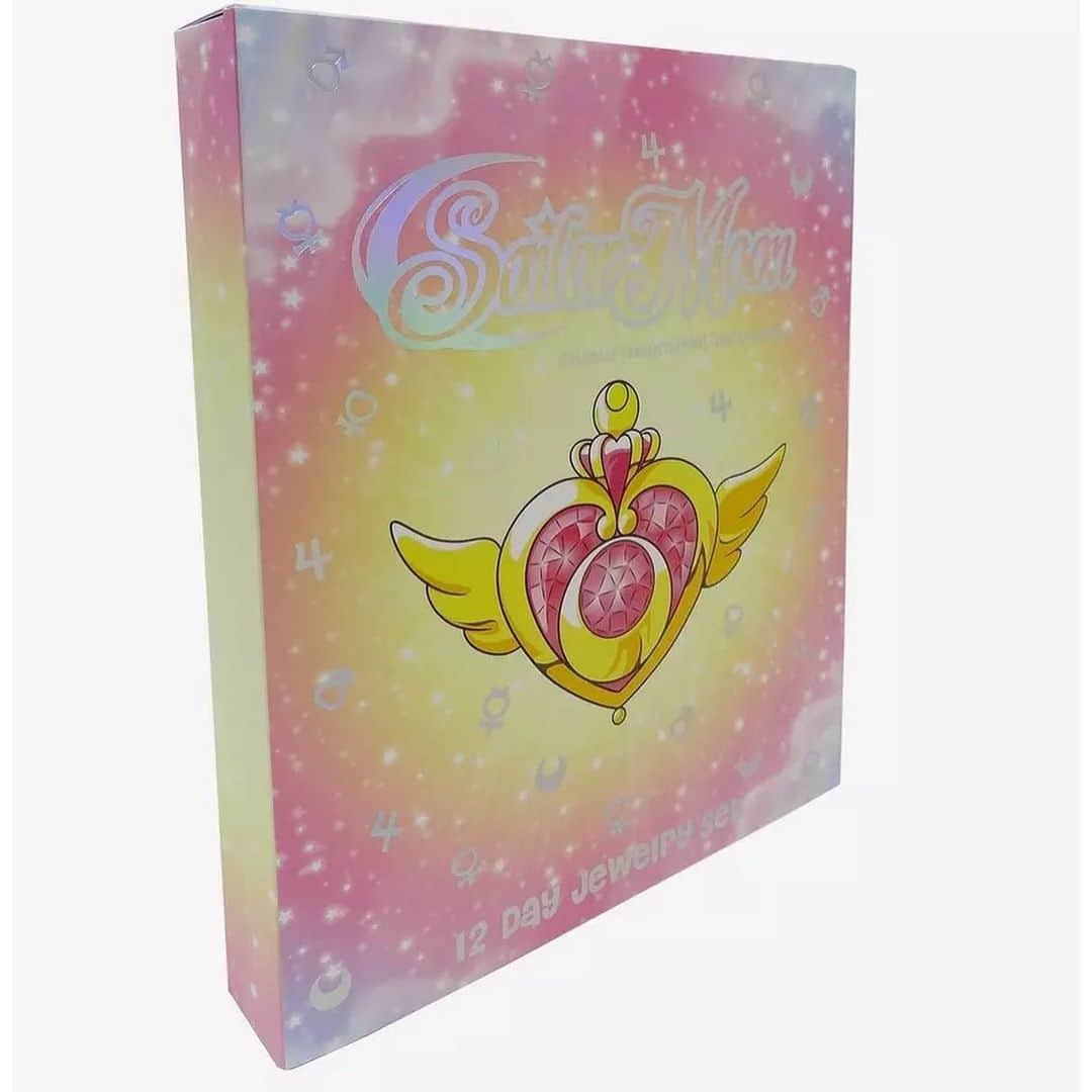 Sailor Moonさんのインスタグラム写真 - (Sailor MoonInstagram)「✨🌙 I definitely ordered the Sailor Moon advent calendar from @hottopic! There’s a 20% off sale today! Big get! 🌙✨  #sailormoon #セーラームーン #adventcalendar #christmas」11月3日 20時15分 - sailormoon_sc
