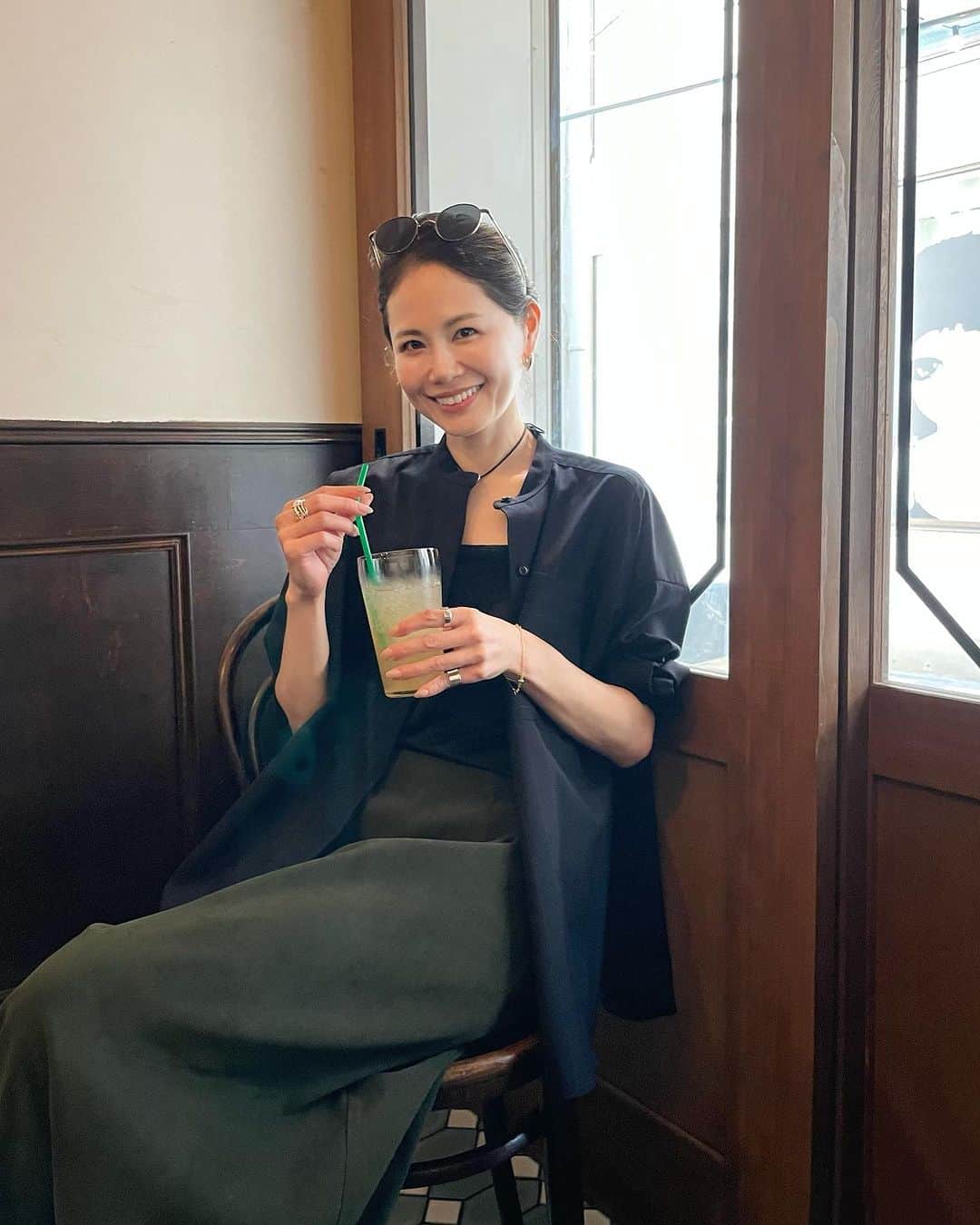 のインスタグラム：「Chill out with lemonade. #marmors #maisonno8 #annikainez #blanc_official_jp #blanc ・ ・ ・  代官山DAY  ☺︎☺︎☺︎  楽しかったな❤︎」