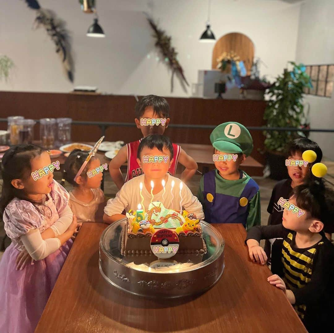 五十嵐圭さんのインスタグラム写真 - (五十嵐圭Instagram)「ハロウィンパーティー&息子5歳の誕生日。 お友達にも祝ってもらえて楽しい時間になりました。 皆さんありがとうございました。  #ハロウィンパーティー #5歳 #誕生日 #10月31日 #YOUNOTEOTA」11月3日 20時18分 - keiigarashi_official