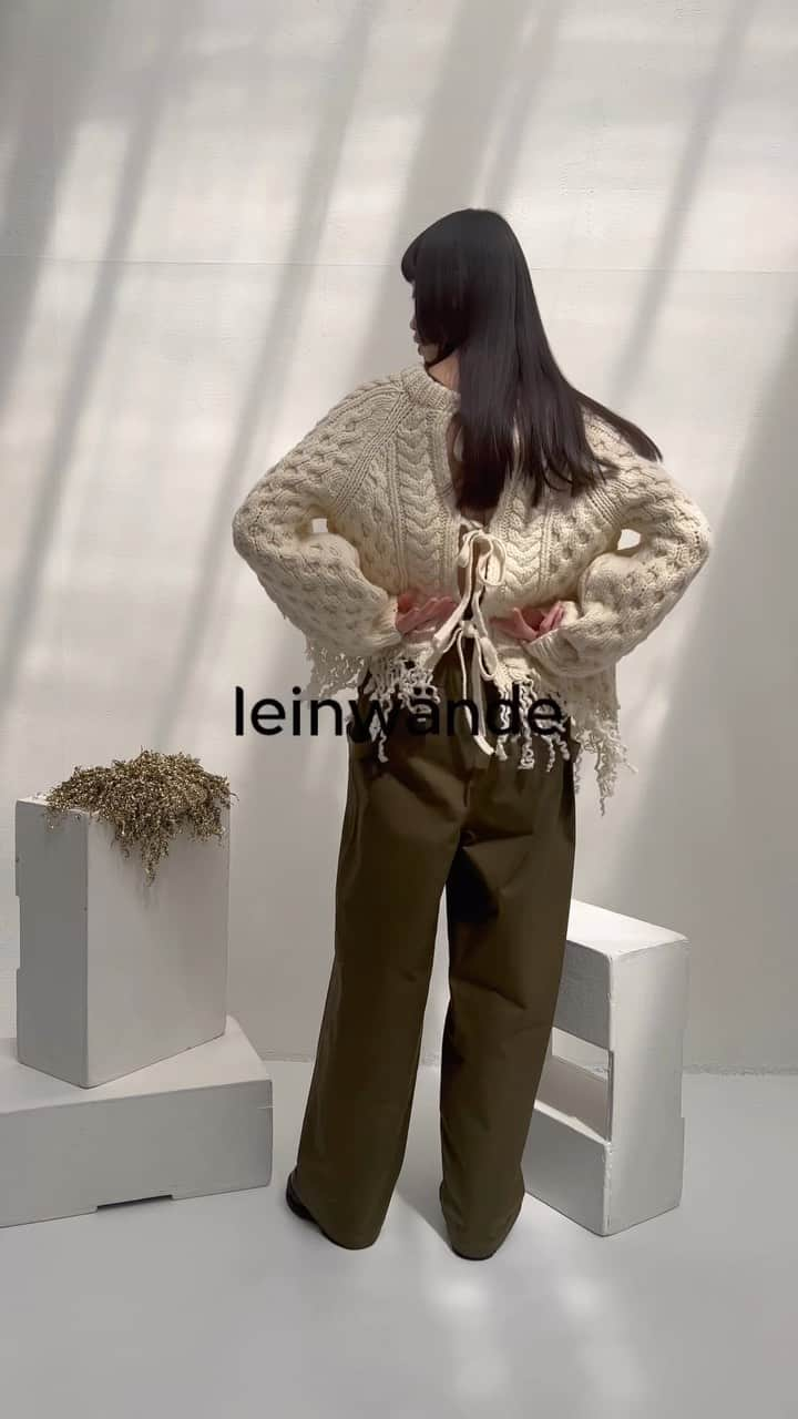 leinwande_officialのインスタグラム：「ㅤㅤㅤㅤㅤㅤㅤㅤㅤㅤㅤㅤㅤ leinwände 23autumn/winter collection -Hand Cable Knit Top- ㅤㅤㅤㅤㅤㅤㅤㅤㅤㅤㅤㅤㅤ #leinwände #leinwande」