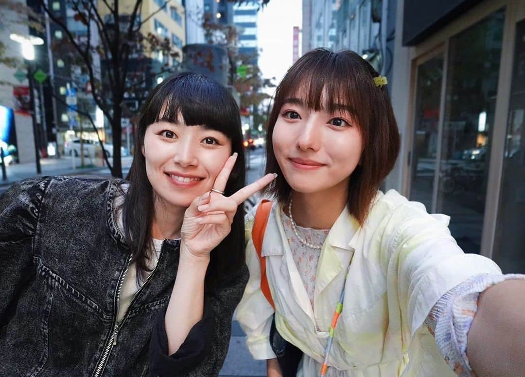 搗宮姫奈さんのインスタグラム写真 - (搗宮姫奈Instagram)「世界任務を終えて久々のアンリさん🥺🙌  ニヤニヤしながら近づく女と 気がついた反応をみてニヤニヤする女🖐️🤣  アンリさんのこの素の表情がいいんですよねー😏  写真を撮っていたら写真を撮り返されました😁🙌  🎧🐈🔥🥋🔧  #ウルトラマンブレーザー #エミの日常 #スカードの日常 #アオベエミ #ミナミアンリ #ウルトラマン #ultraman  #ultraman_blasar  #超人力覇王 #奥特曼」11月3日 20時49分 - himenachaaaaan