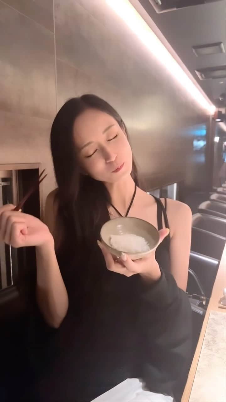 だふちゃん 。のインスタグラム：「たかがお米？と侮るなかれ！無敵なのよ🍚 #白ごはん大好き人間」