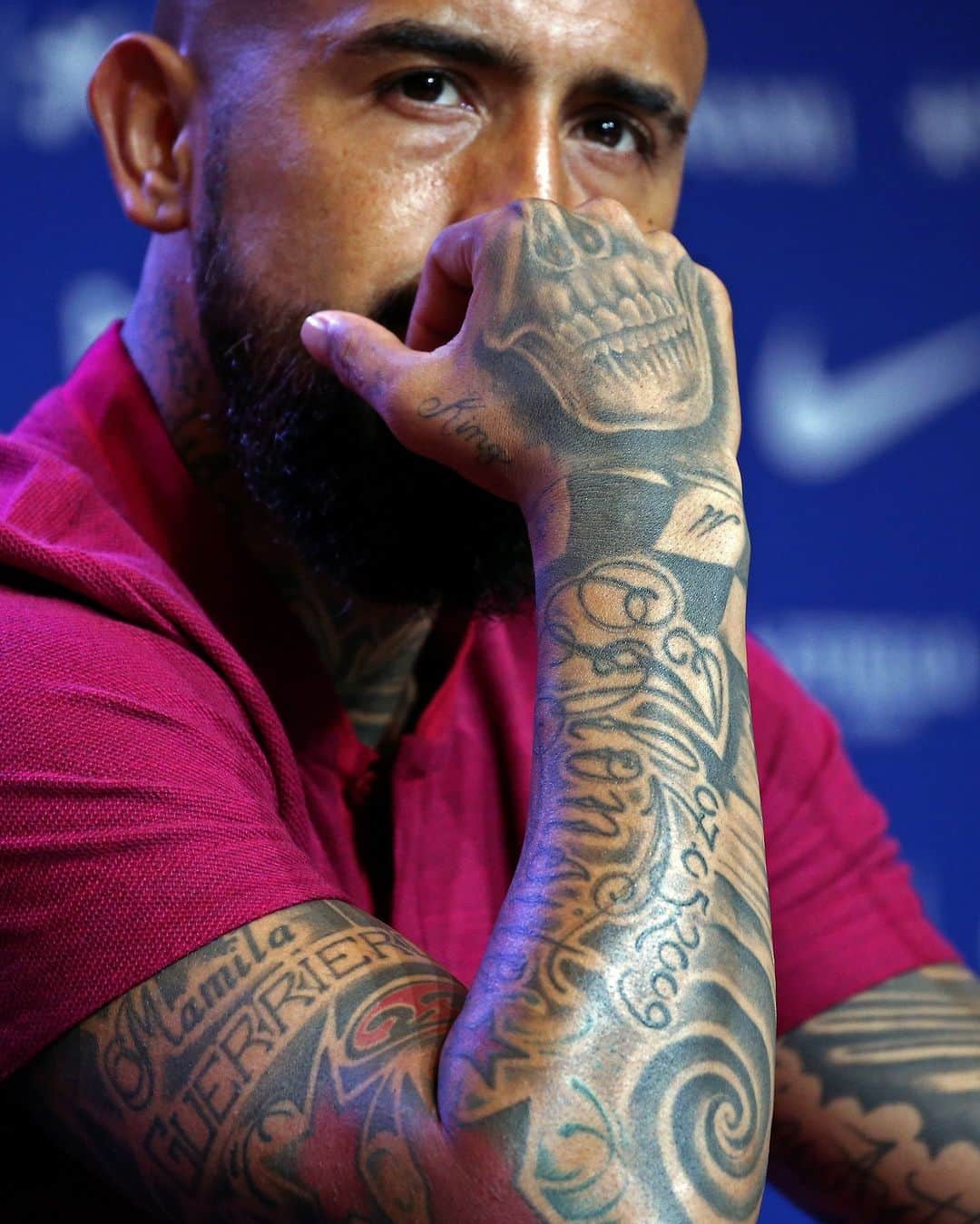 UEFAチャンピオンズリーグのインスタグラム：「🎨🖋️」