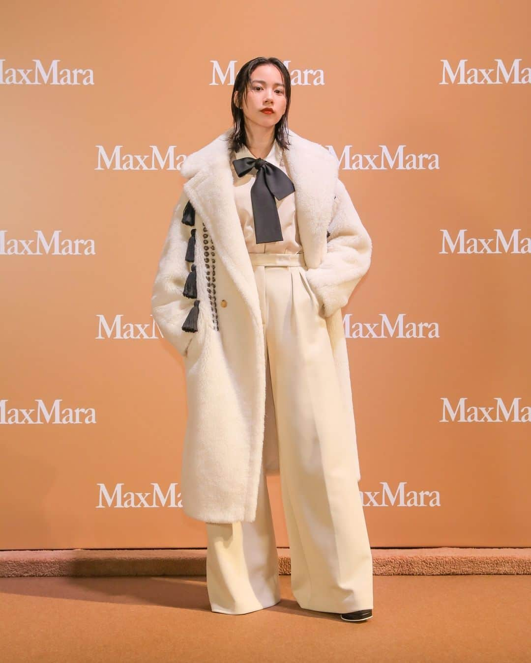 マックスマーラのインスタグラム：「The grand opening of Teddy Ten Park at Roppongi Hills in Tokyo attended by Non, Rola, Mayu Matsuoka, Mirei Kiritani, Meru Nukumi, Yuri Tsunematsu, Atsuko Maeda, Hikari Mori, Yu Yamada and Makiko Takizawa in celebration of#MaxMaraTeddyTen. #MaxMara」