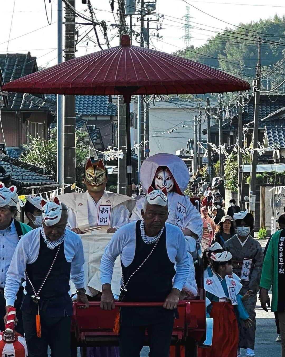 元木行哉さんのインスタグラム写真 - (元木行哉Instagram)「⁡ 昨年の3万5千人を優に超え、大盛況でした！ お疲れさまでした‼︎ ⁡ #きつねの嫁入り  #山口県  #下松市  #稲穂祭り  #祭り  #祝日  #japanesefestival  #伝統 #元木行哉」11月3日 21時24分 - ikuya_motoki