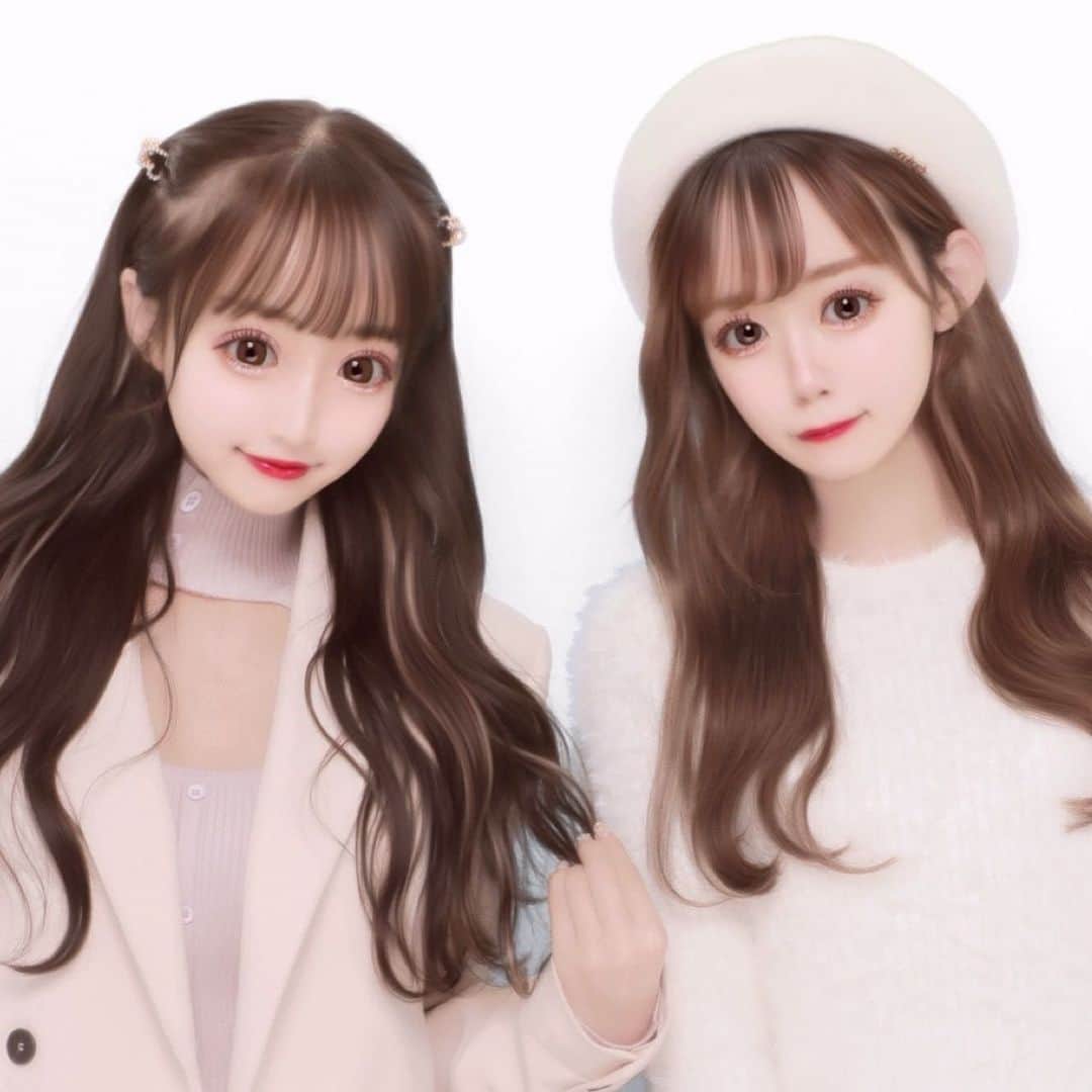 のインスタグラム：「顔全然ちがうにゃ〜👼🏻」