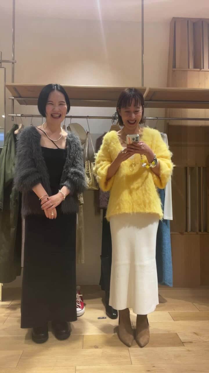 SHENERYのインスタグラム：「11/3(金)新作アイテムのご紹介🌿  笠原　156cm 髙橋　162cm」