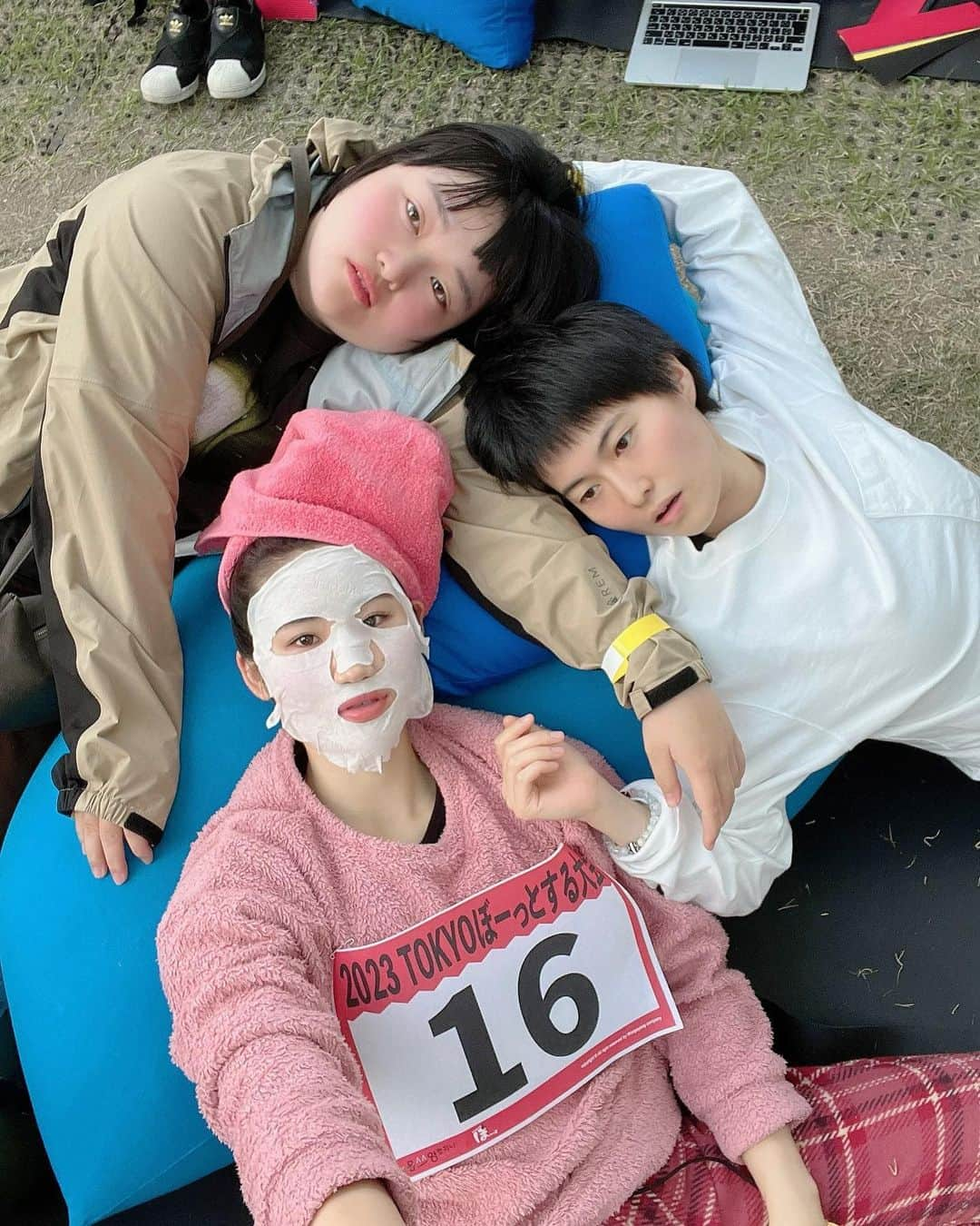 横山天音さんのインスタグラム写真 - (横山天音Instagram)「#ぼーっとする大会 なんと！！！ 横山天音とてづくりパンチームで、 ㊗️特別賞㊗️頂きました！ とても穏やかで贅沢な90分🫠✨ 日々の生活でリラックスできる時間を、改めて大切にしていこうと思いました☺️ #TOKYOぼーっとする大会 #yogibo #横山天音#てづくりパン#やまちか#ハツ  @tokyoboutto2023 @yamachika_official @tedukuri_hatu」11月4日 8時39分 - amagon5546