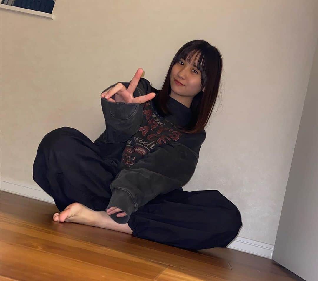 櫻井佑音のインスタグラム：「☀️♡  ストーリーでも書いたけど11月もよろしくね🙌🏻 この日撮った写真見返したら全部ピースでした🙃  Best wishes for November!」