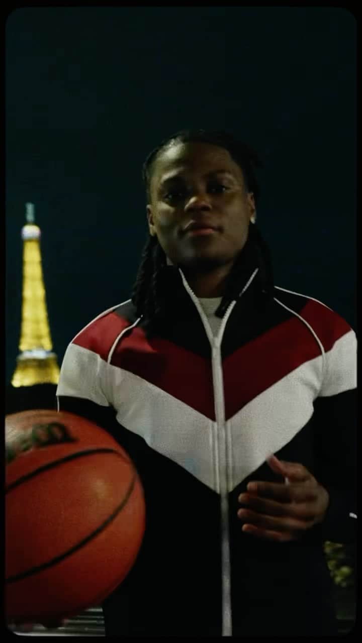 Under Armour Basketballのインスタグラム：「Day 1️⃣ in Paris 🇫🇷 with @gamecockwbb 🏀」