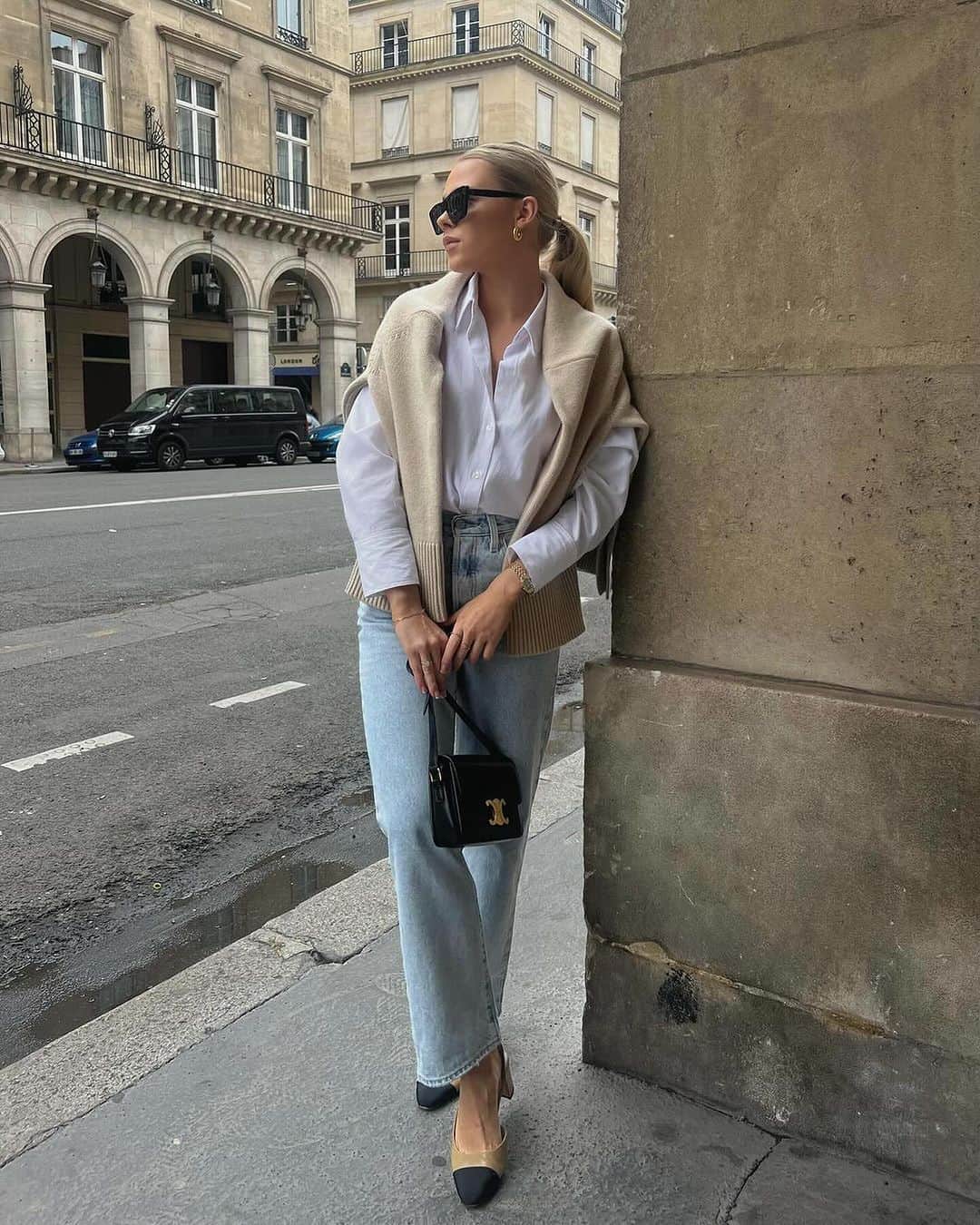 Angel™のインスタグラム：「Rate this look ?/10. Credit @mildagud #autumnlooks #fashion #outfit #looks #ootd #style #autumnoutfit #preppy #fastfashion #autumnclothes #autumnclothesforwomen #fashionshows #fashionwomen #outfitsaesthetic #womensclothing #womenfashion #autumnlook #autumnfashion #fashionweek #fashionista #americanstyle ❤️ #asaqueen」