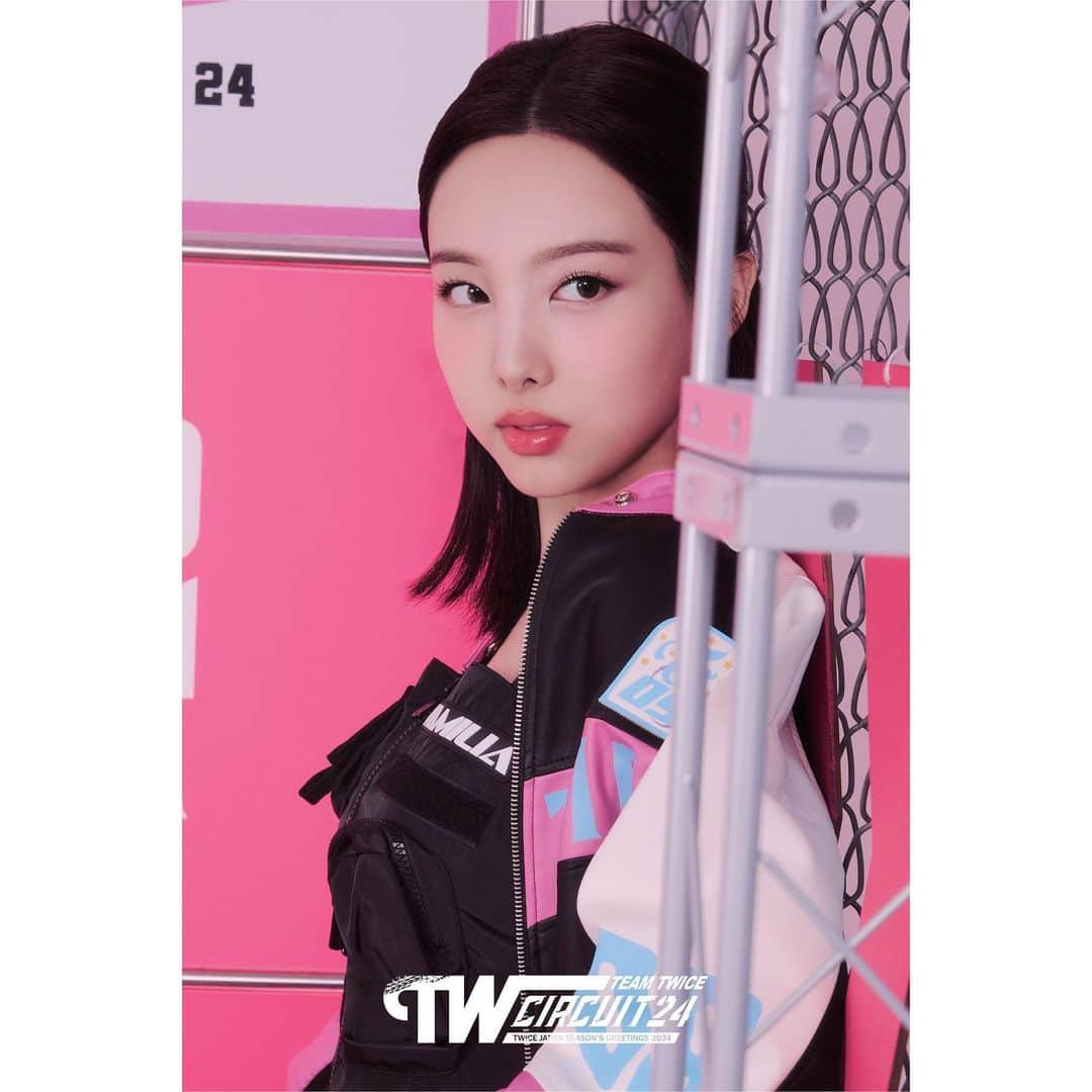 TWICE JAPANさんのインスタグラム写真 - (TWICE JAPANInstagram)「TWICE JAPAN SEASON’S GREETINGS 2024 “Circuit24”  PRE-ORDER🏁 10.13(金) 12:00～11.5(日) 23:59  #NAYEON  詳細はこちら▼ https://twicejapan.com/news/detail/1347  #TWICE #TWICE_Circuit24」11月4日 0時00分 - jypetwice_japan