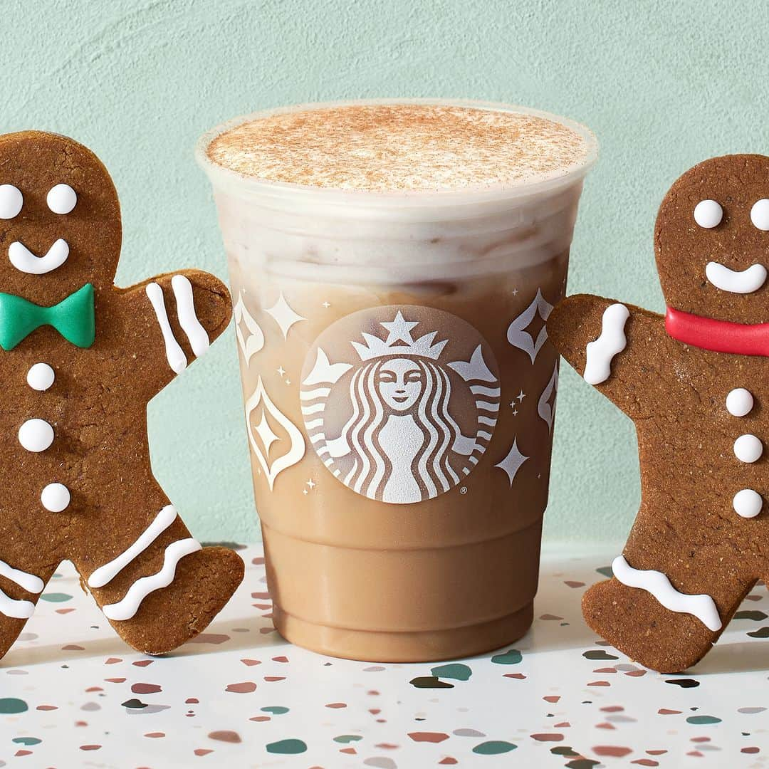 Starbucksさんのインスタグラム写真 - (StarbucksInstagram)「Gingerbread and chai, meet cheer. 🤎 Introducing the new Iced Gingerbread Oatmilk Chai.  (U.S. and Canada)」11月4日 0時08分 - starbucks